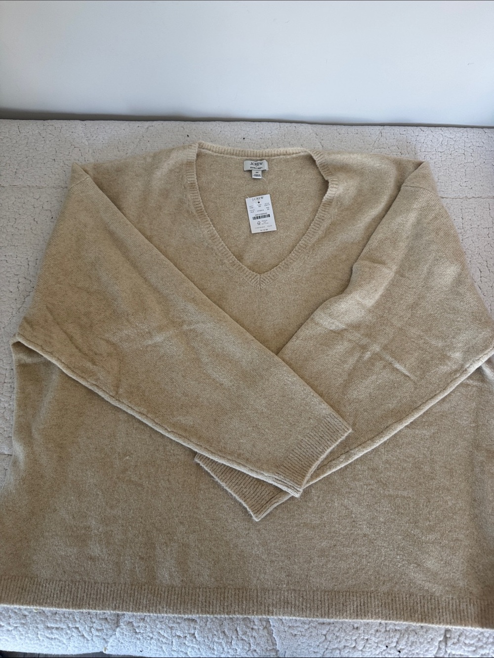 J. Crew Women's V-Neck Extra Soft Sweater in Light Beige Size 2X
